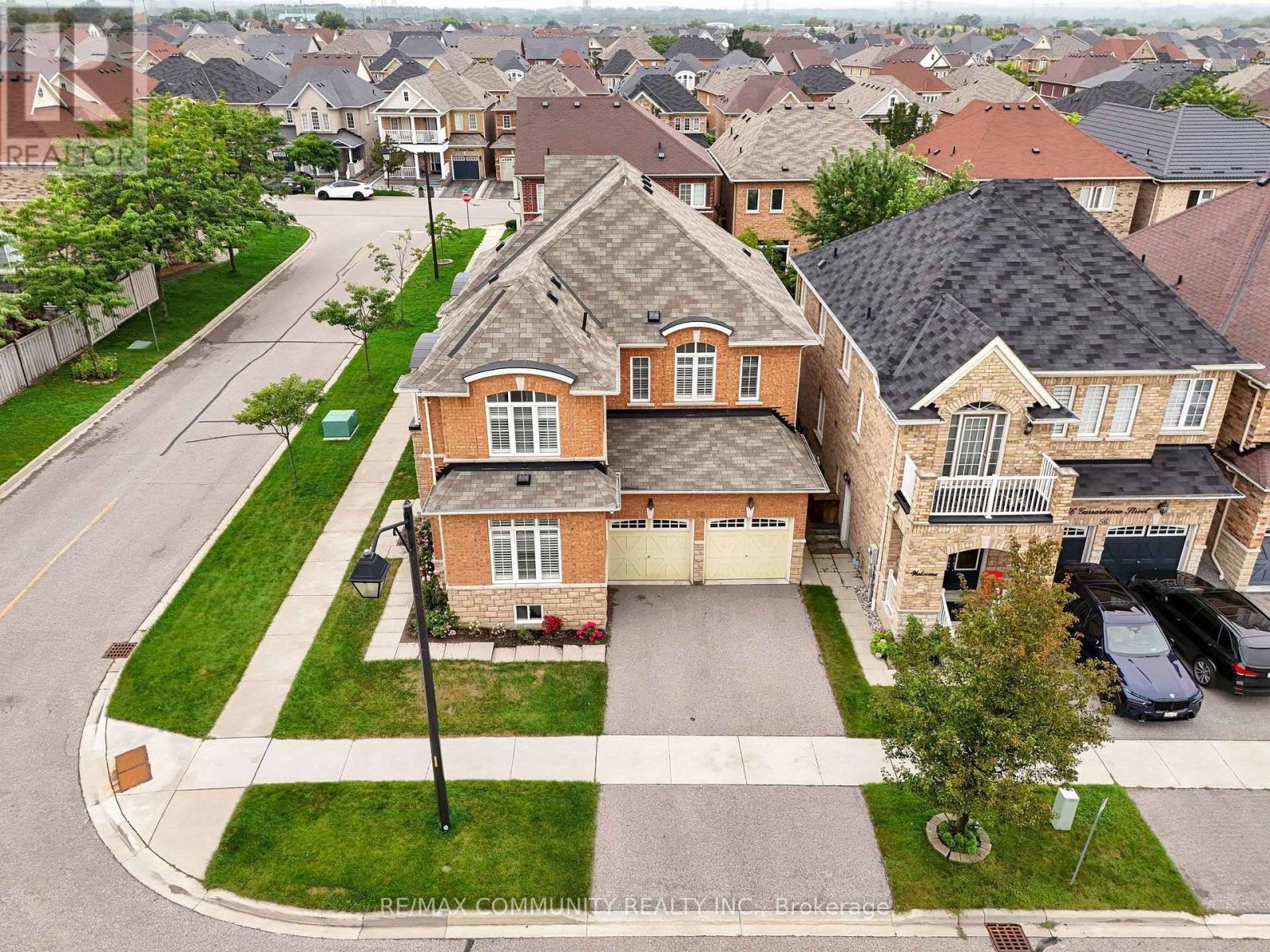 58 Garrardview Street, Ajax, Ontario  L1Z 0L5 - Photo 1 - E13753916