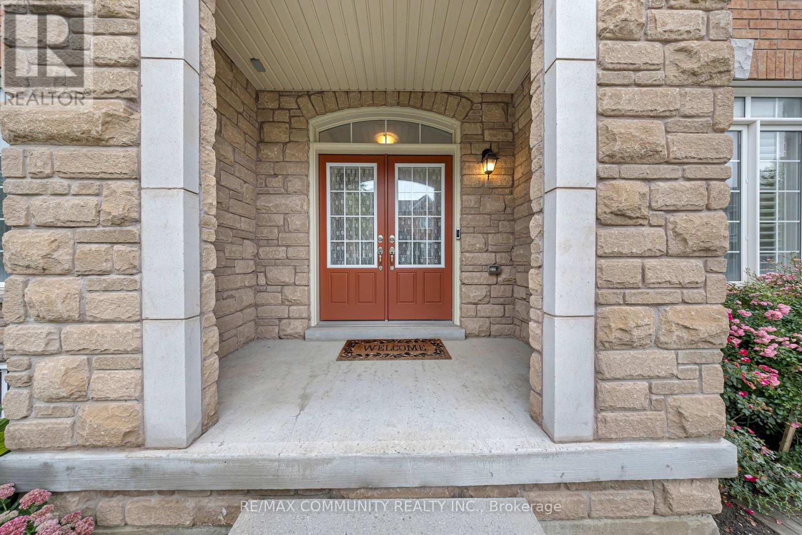 58 Garrardview Street, Ajax, Ontario  L1Z 0L5 - Photo 2 - E13753916