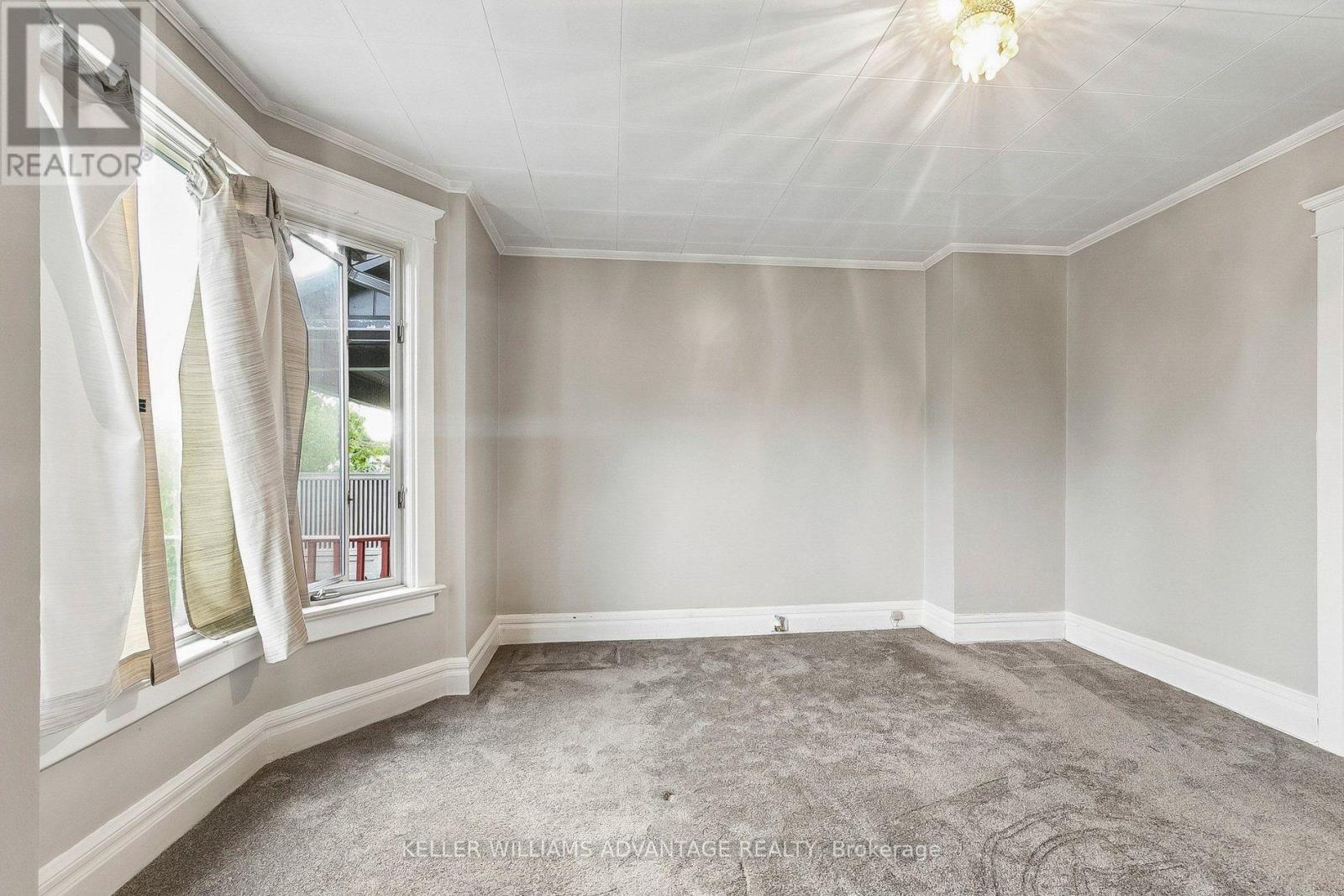 32 Dingwall Avenue E, Toronto, Ontario M4J 1C3 - Photo 19 - E13754092