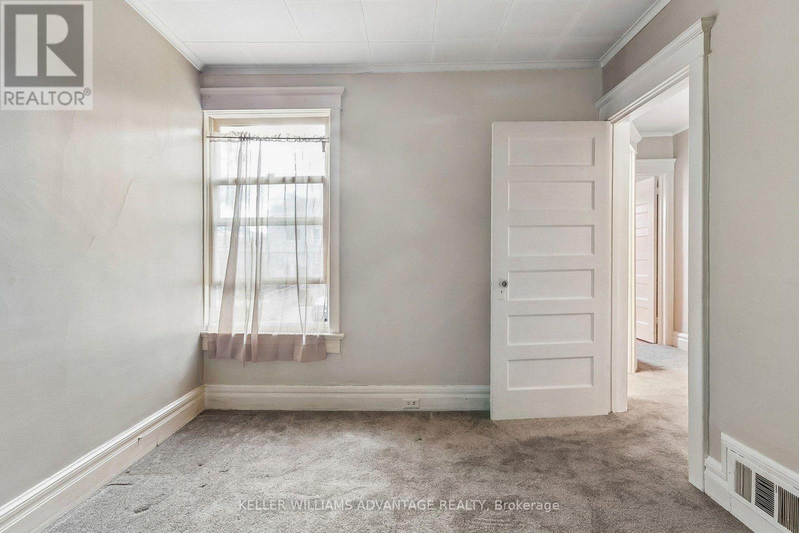 32 Dingwall Avenue E, Toronto, Ontario M4J 1C3 - Photo 25 - E13754092