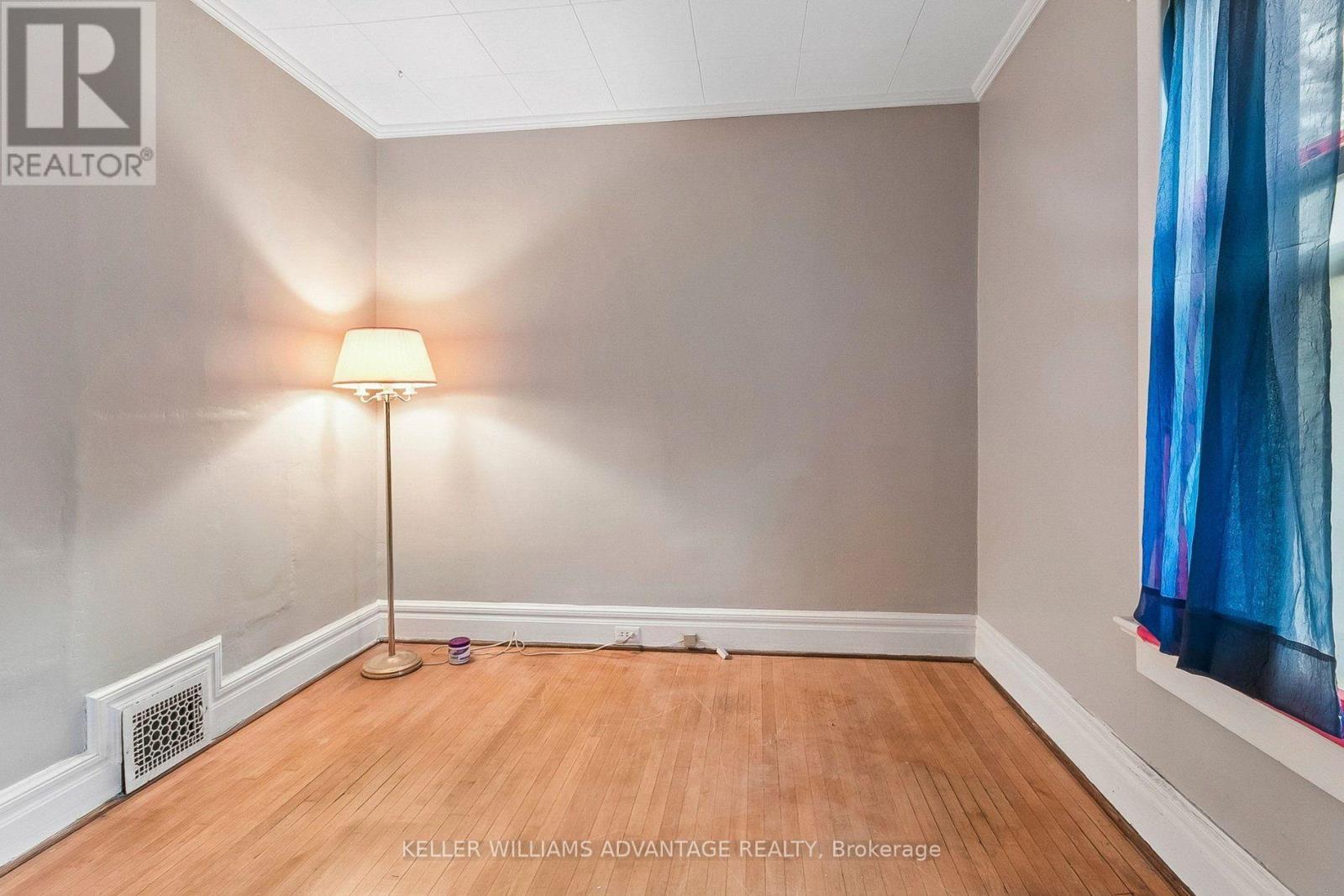 32 Dingwall Avenue E, Toronto, Ontario M4J 1C3 - Photo 26 - E13754092