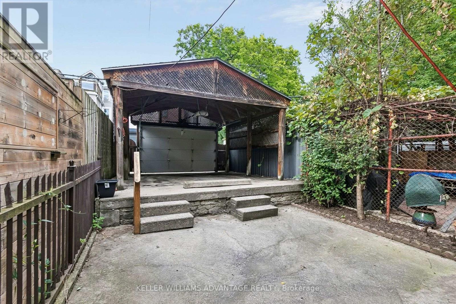 32 Dingwall Avenue E, Toronto, Ontario M4J 1C3 - Photo 35 - E13754092