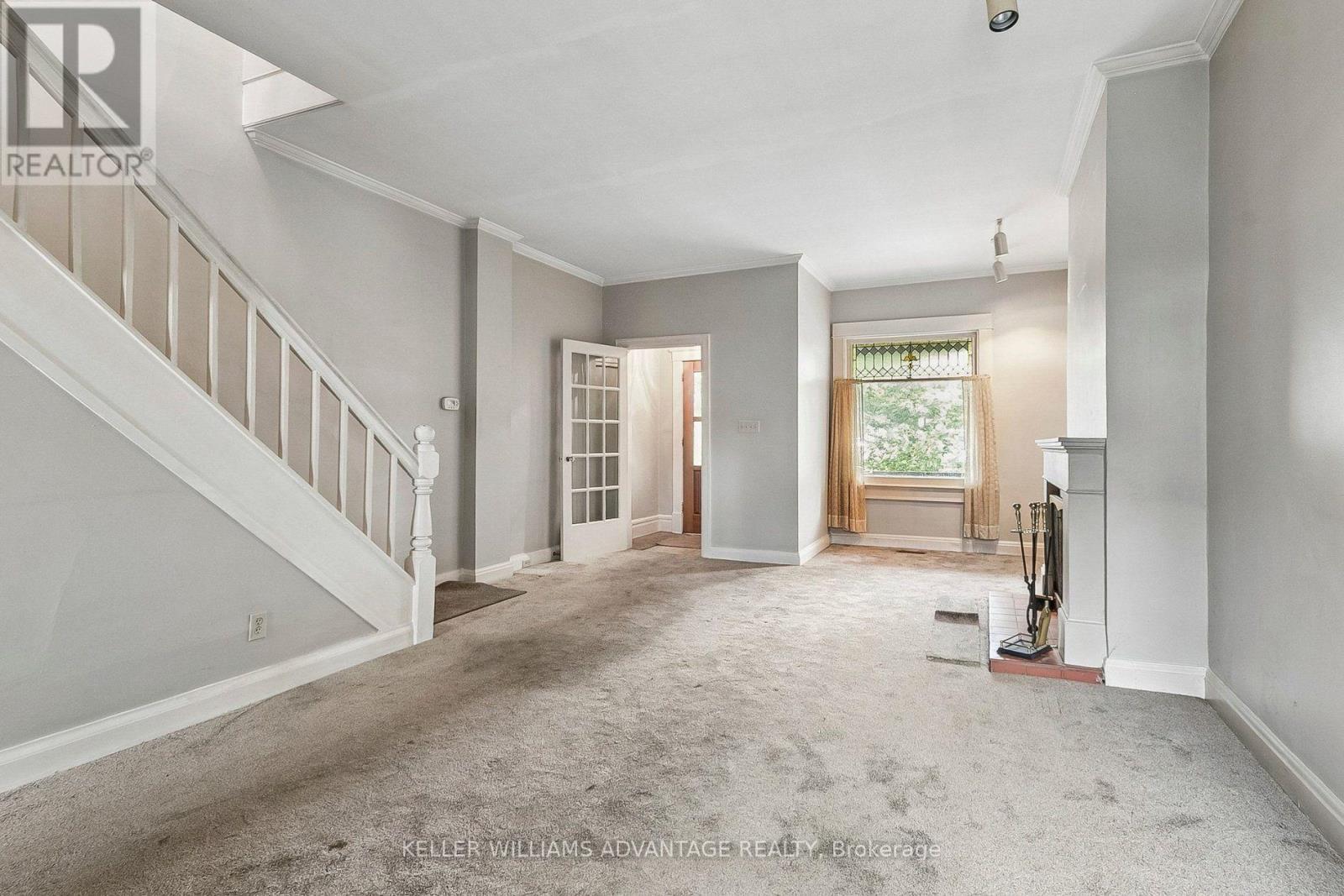 32 Dingwall Avenue E, Toronto, Ontario M4J 1C3 - Photo 9 - E13754092
