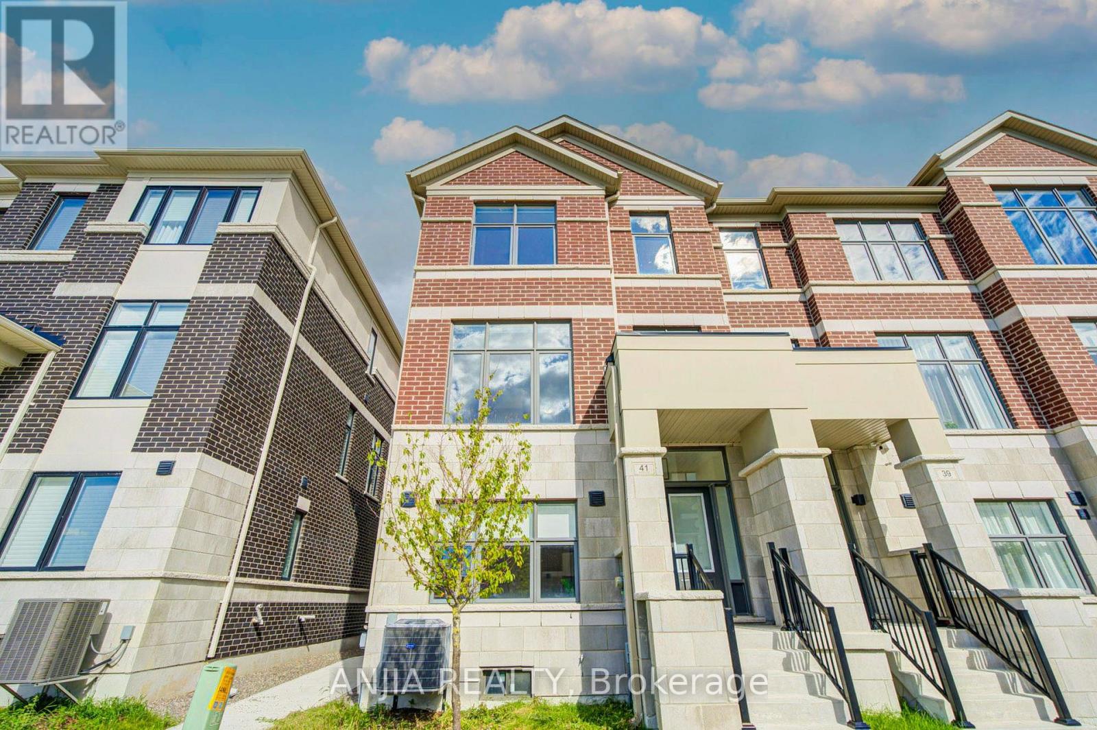 41 Kahshe Lane, Richmond Hill, Ontario  L4S 0N7 - Photo 1 - N13753858