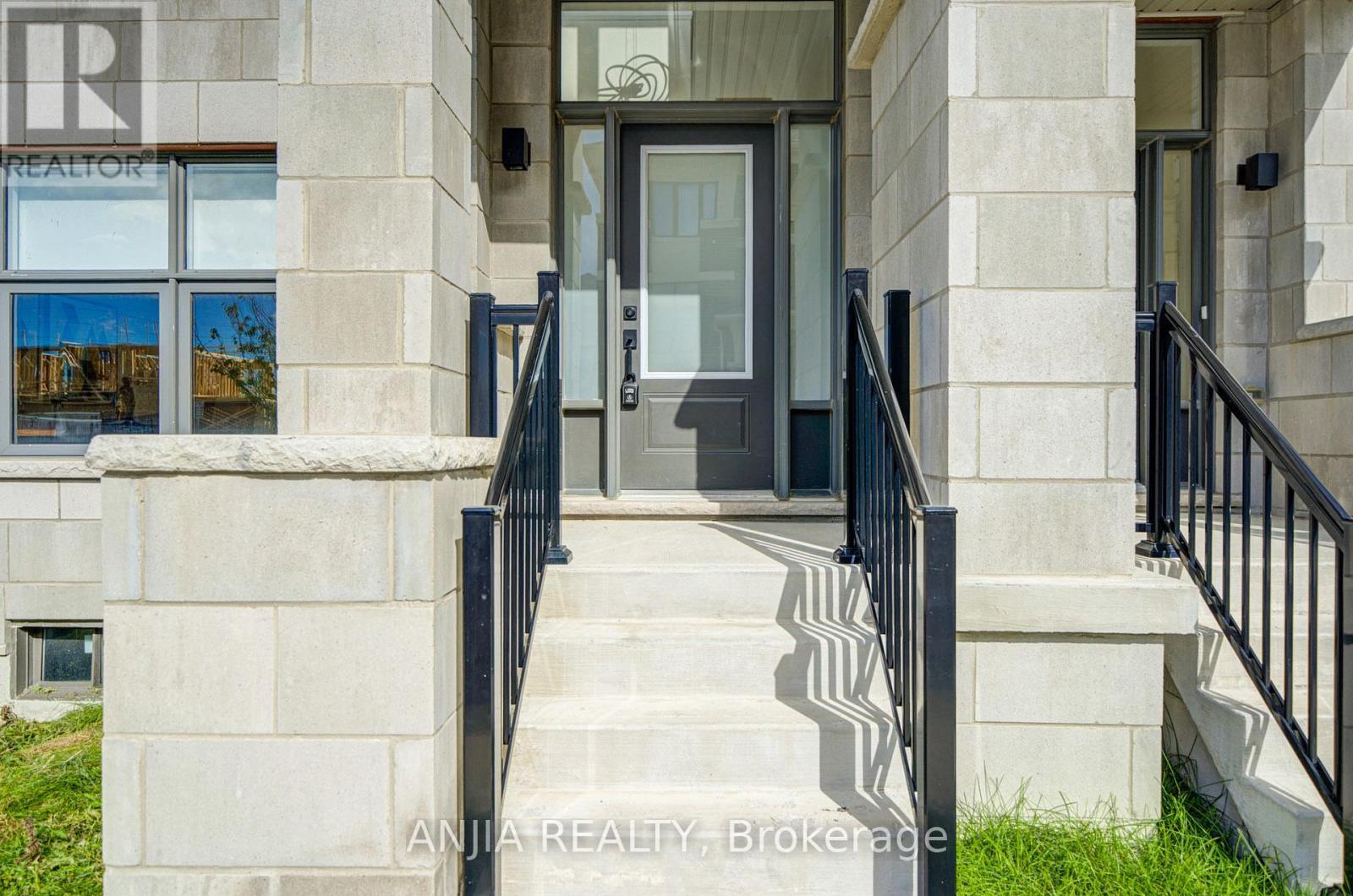41 Kahshe Lane, Richmond Hill, Ontario  L4S 0N7 - Photo 3 - N13753858