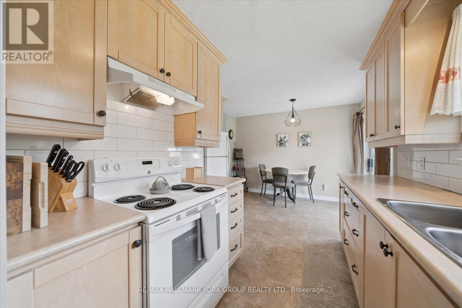 26 Georgina Street, Georgina, Ontario  L0E 1R0 - Photo 17 - N13754000