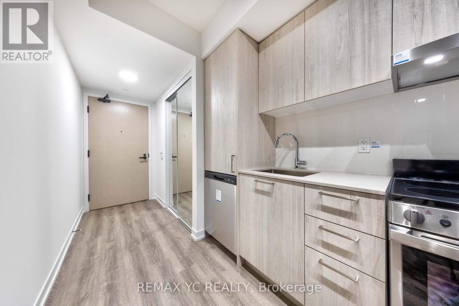 1817 - 195 Commerce Street, Vaughan, Ontario  L4K 0P9 - Photo 4 - N13754010