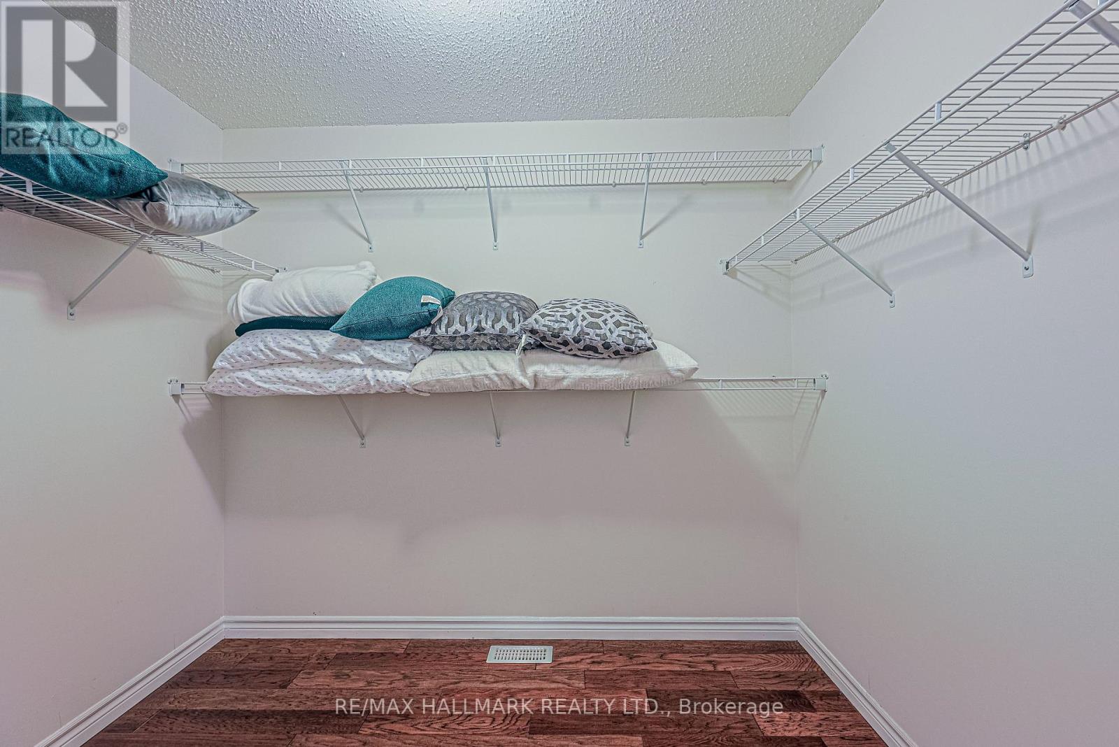 315 Thomas Phillips Drive, Aurora, Ontario  L4G 0T3 - Photo 29 - N13754036