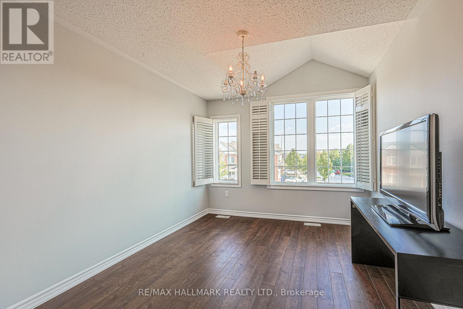 315 Thomas Phillips Drive, Aurora, Ontario  L4G 0T3 - Photo 34 - N13754036