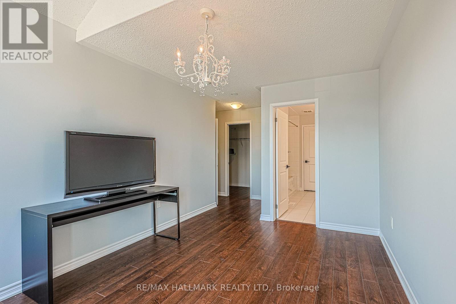 315 Thomas Phillips Drive, Aurora, Ontario  L4G 0T3 - Photo 35 - N13754036
