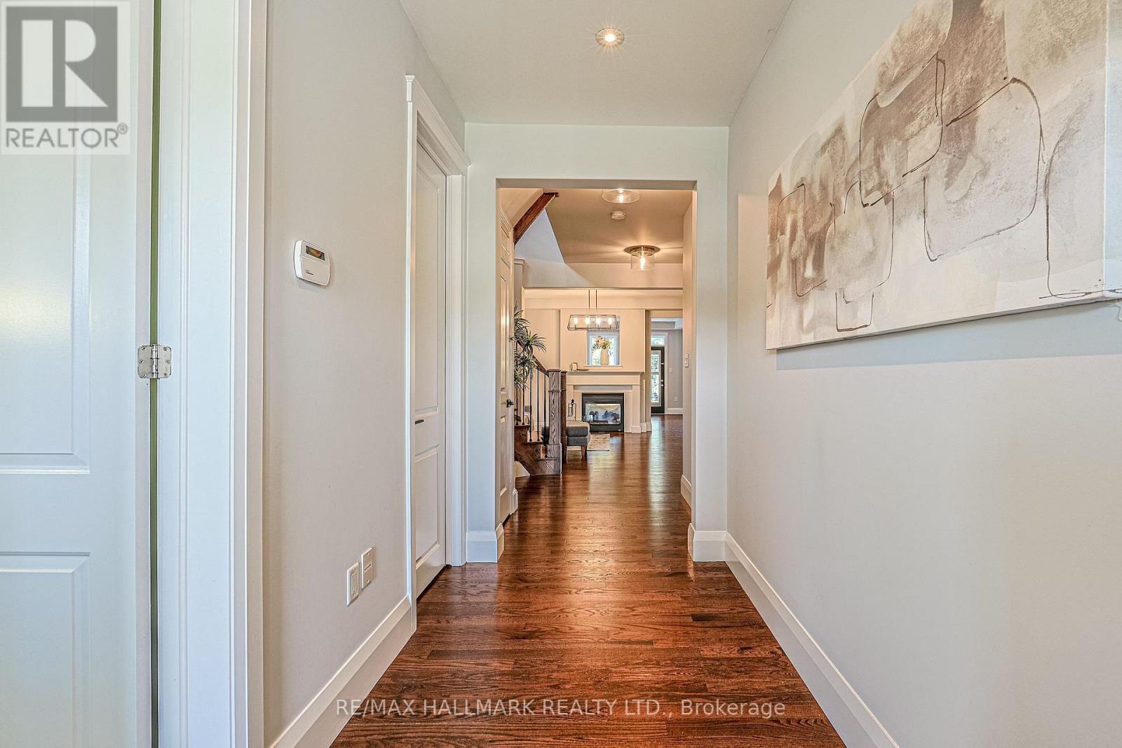 315 Thomas Phillips Drive, Aurora, Ontario  L4G 0T3 - Photo 4 - N13754036