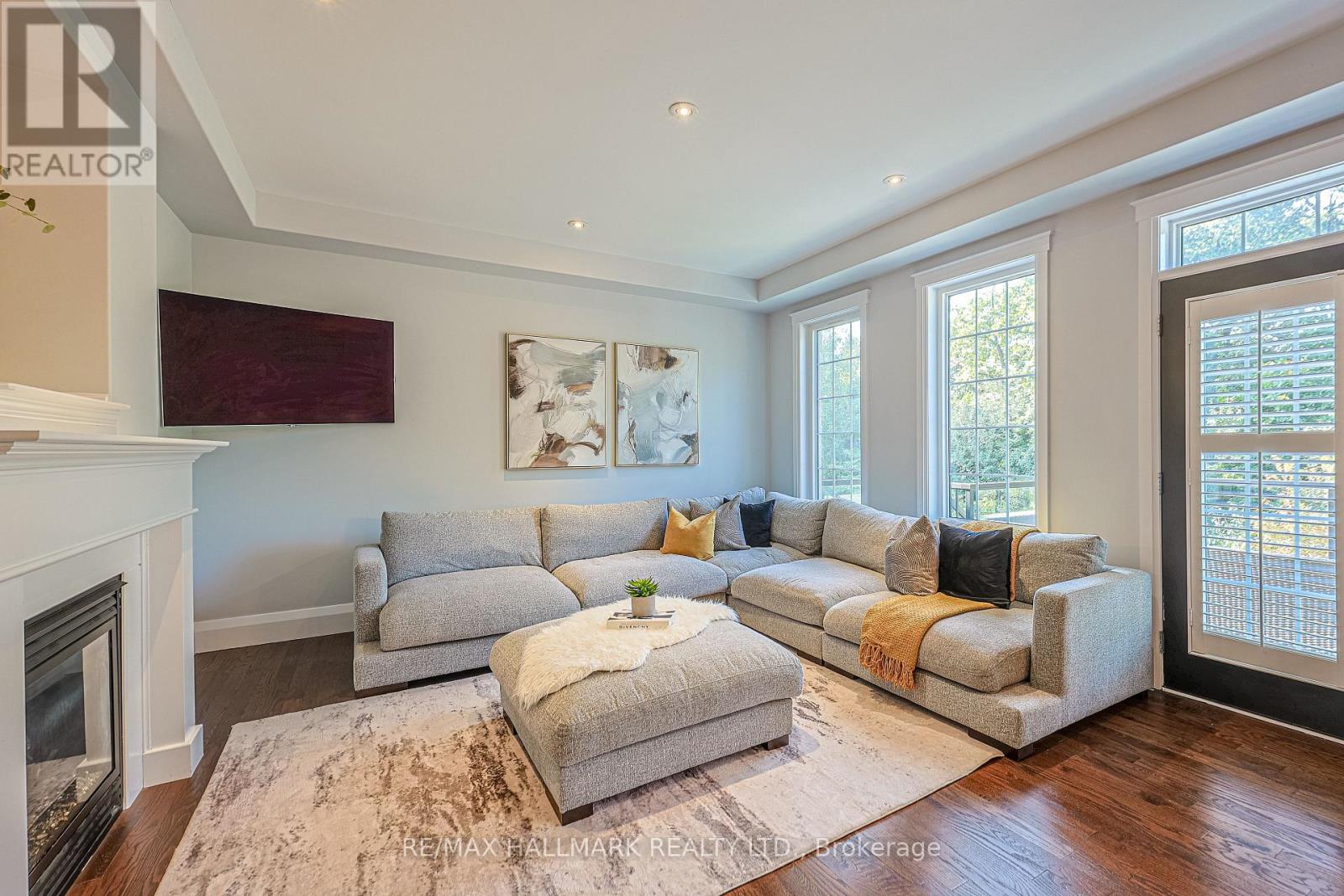 315 Thomas Phillips Drive, Aurora, Ontario  L4G 0T3 - Photo 8 - N13754036