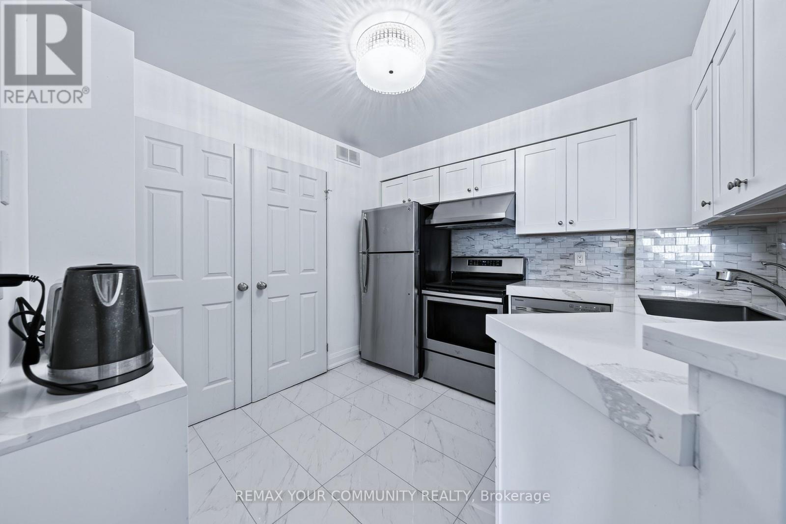 1011 - 8501 Bayview Avenue, Richmond Hill, Ontario  L4B 3J7 - Photo 8 - N13754064