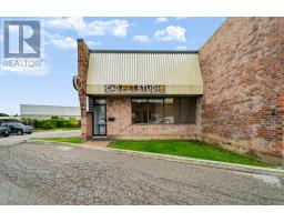 9 - 5 VATA COURT, Aurora, Ontario