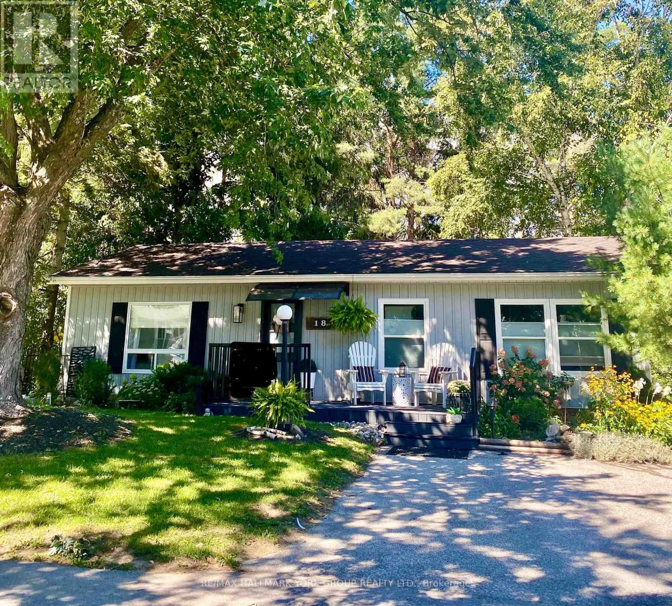 18 CHERRYWOOD LANE, Innisfil, Ontario