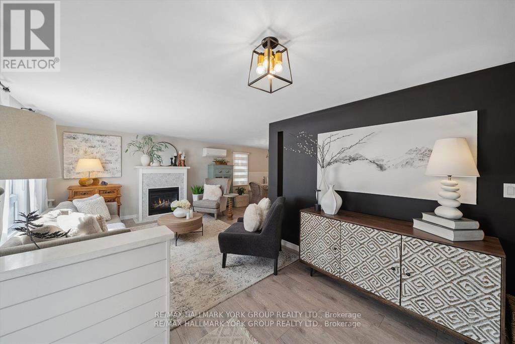 18 Cherrywood Lane, Innisfil, Ontario  L9S 1M6 - Photo 4 - N13754200