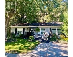 18 CHERRYWOOD LANE, Innisfil, Ontario