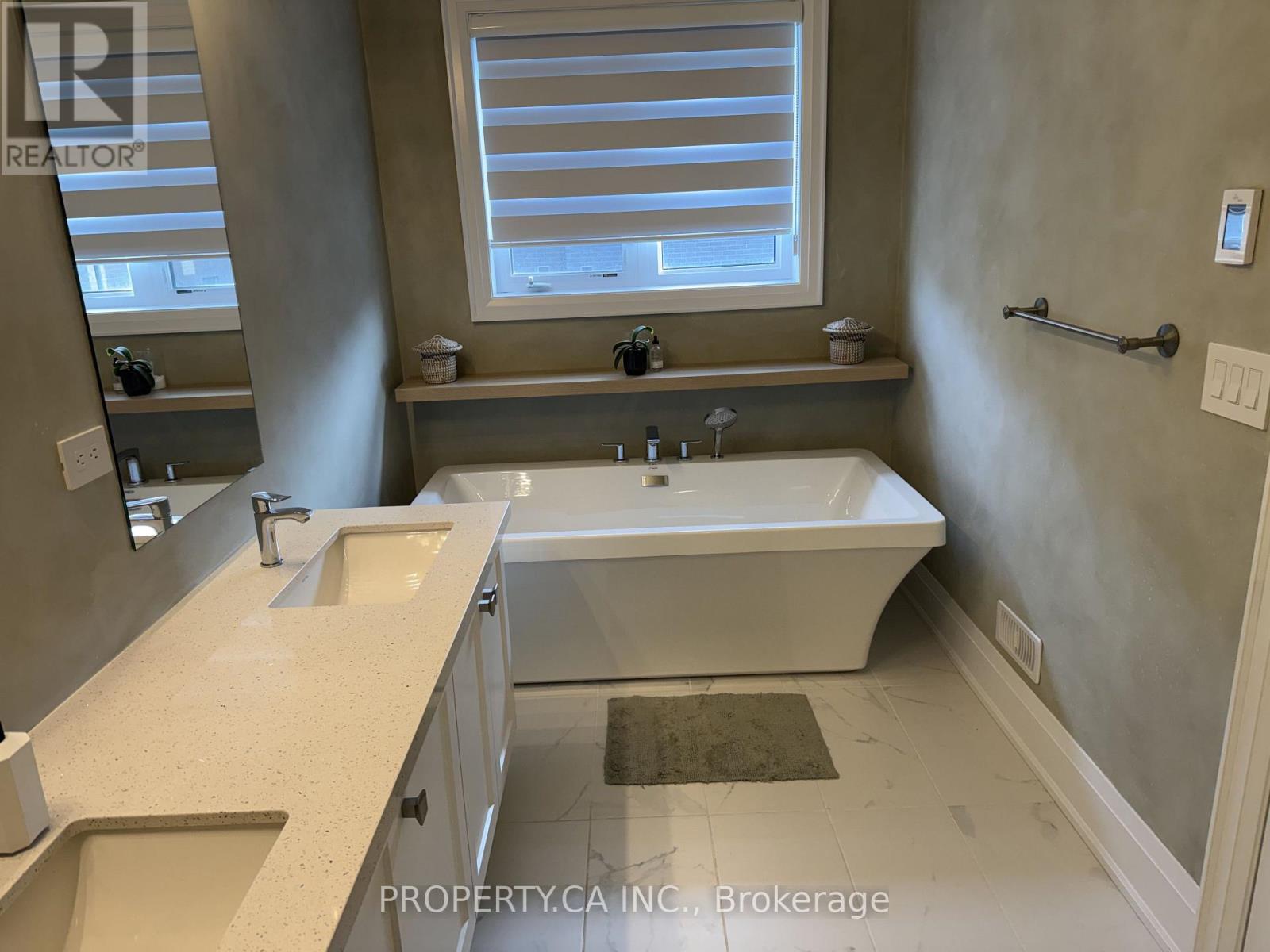 15 Schmeltzer Crescent, Richmond Hill, Ontario  L4E 1A2 - Photo 13 - N13754246