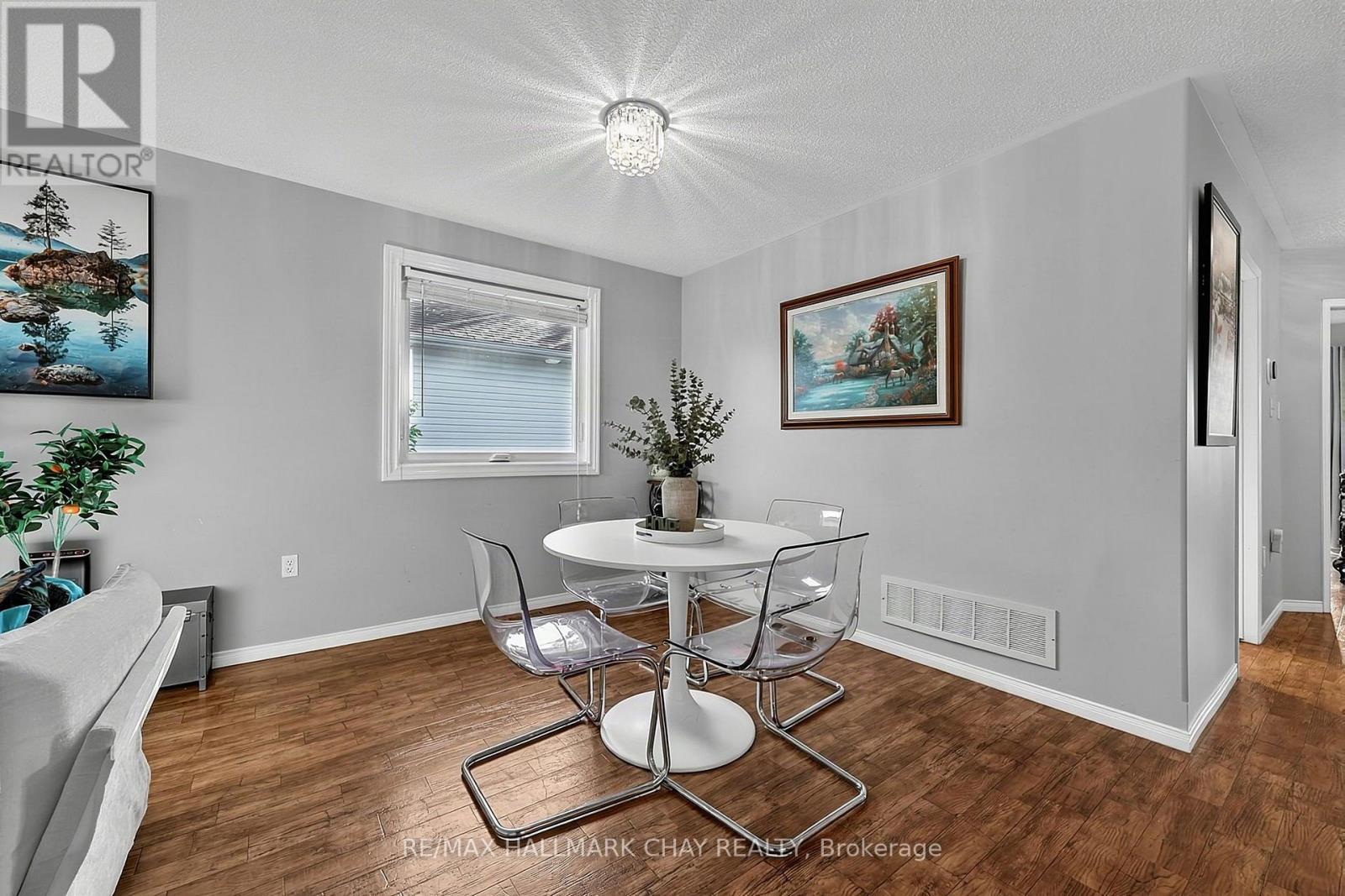 27 Masters Drive, Barrie, Ontario  L4M 6W4 - Photo 8 - S13754054