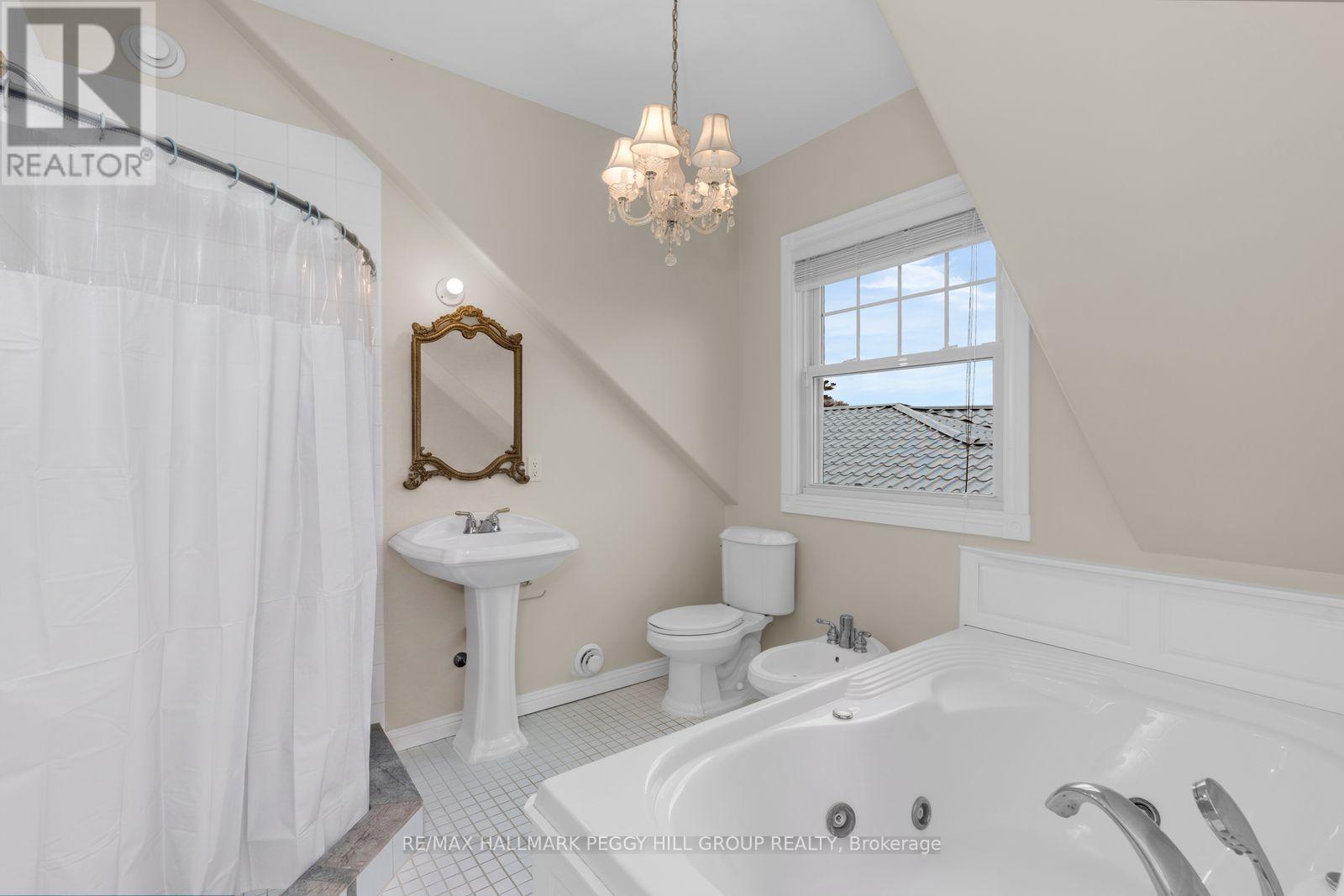 2026 River Road W, Wasaga Beach, Ontario  L9Z 2W1 - Photo 12 - S13754120
