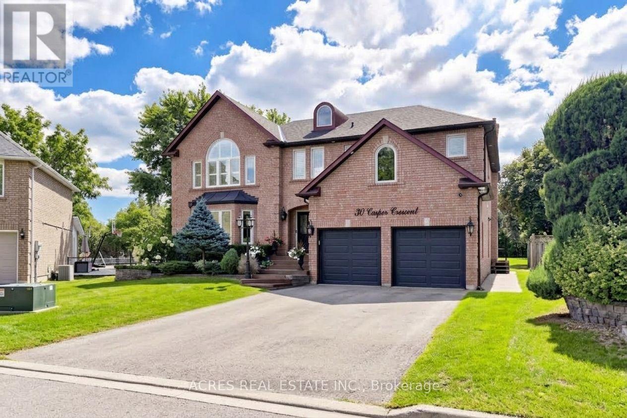 30 Casper Crescent, Brampton, Ontario  L6W 4N2 - Photo 2 - W13753820