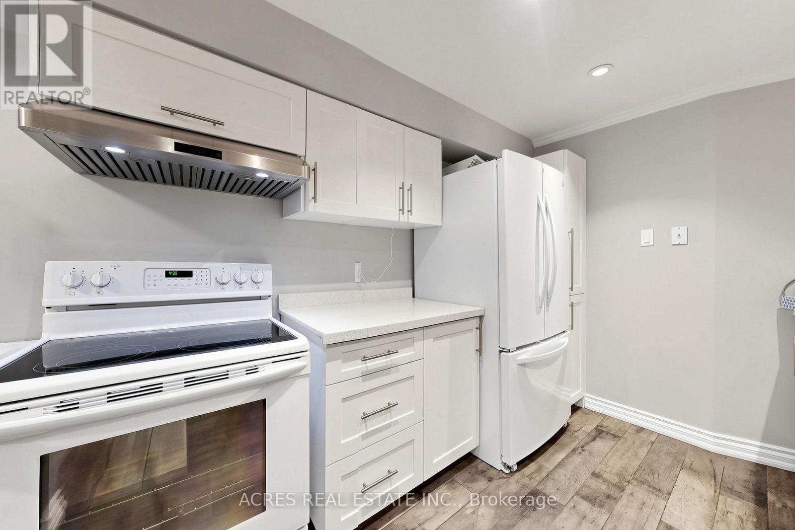 30 Casper Crescent, Brampton, Ontario  L6W 4N2 - Photo 36 - W13753820
