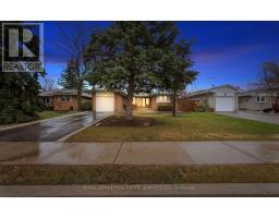 22 ARBROATH CRESCENT, Toronto, Ontario