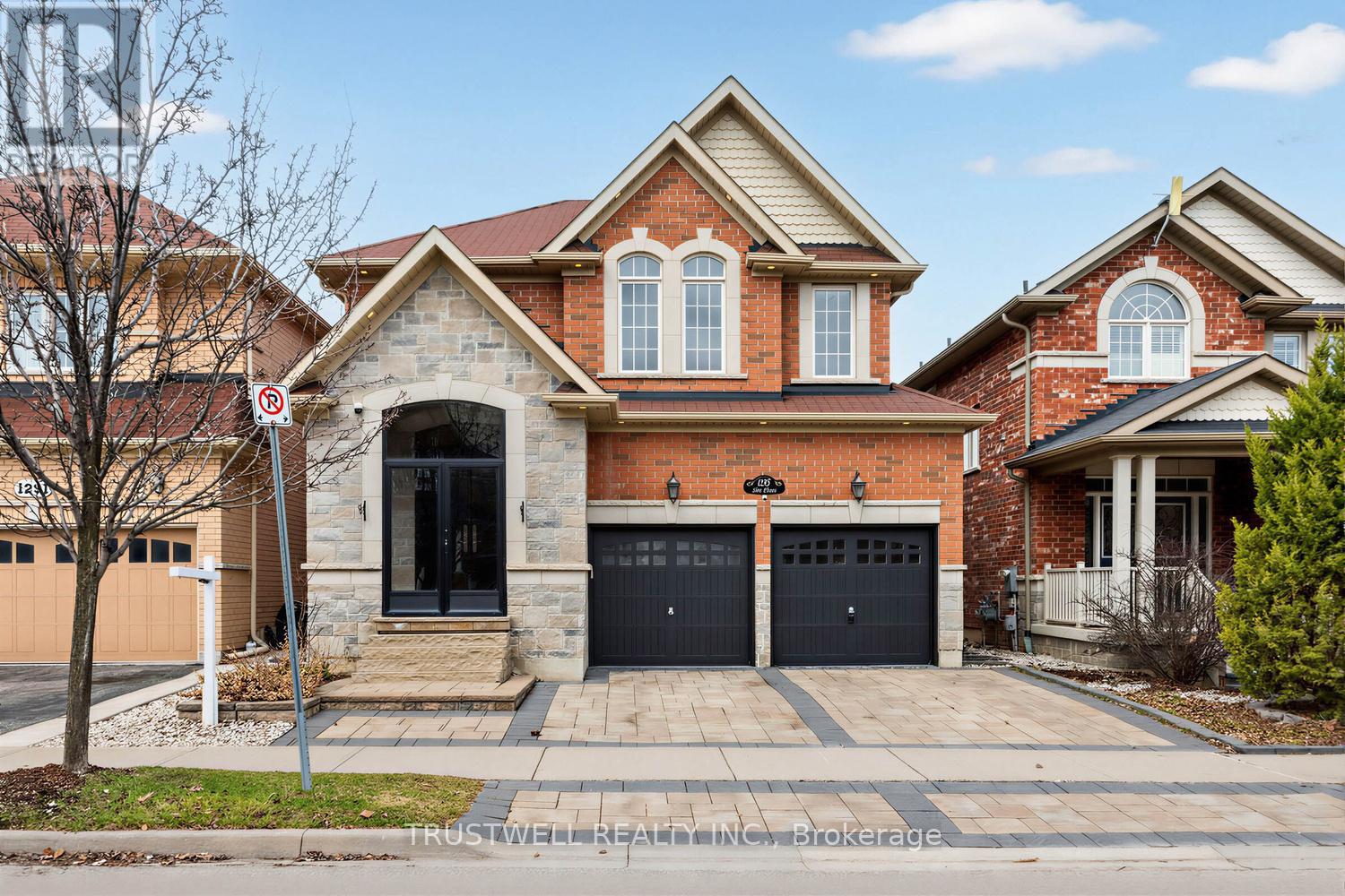 1295 Sim Place, Milton, Ontario  L9T 8M3 - Photo 1 - W13753844