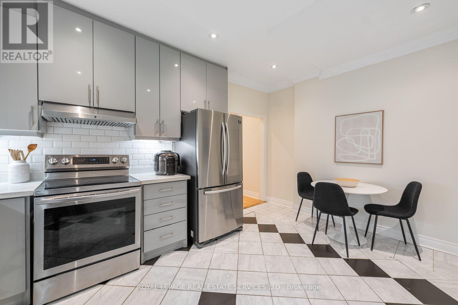 58 Pauline Avenue, Toronto, Ontario  M6H 3M8 - Photo 17 - W13753850