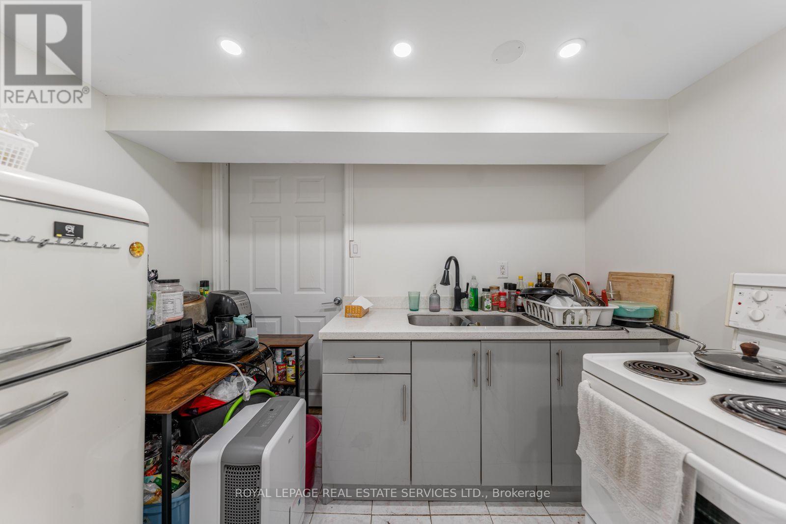 58 Pauline Avenue, Toronto, Ontario  M6H 3M8 - Photo 42 - W13753850