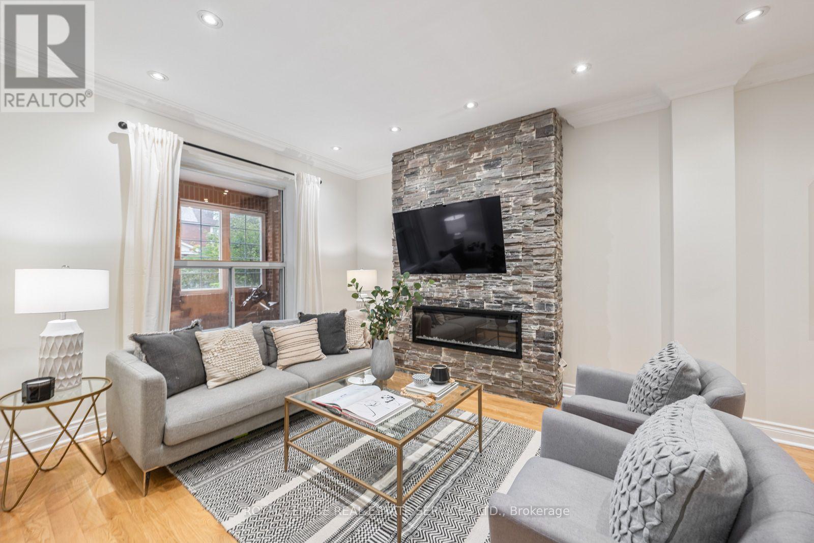 58 Pauline Avenue, Toronto, Ontario  M6H 3M8 - Photo 6 - W13753850
