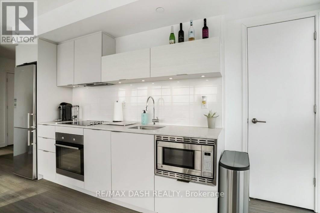 2207 - 20 Thomas Riley Road, Toronto, Ontario  M9B 1B3 - Photo 12 - W13753862