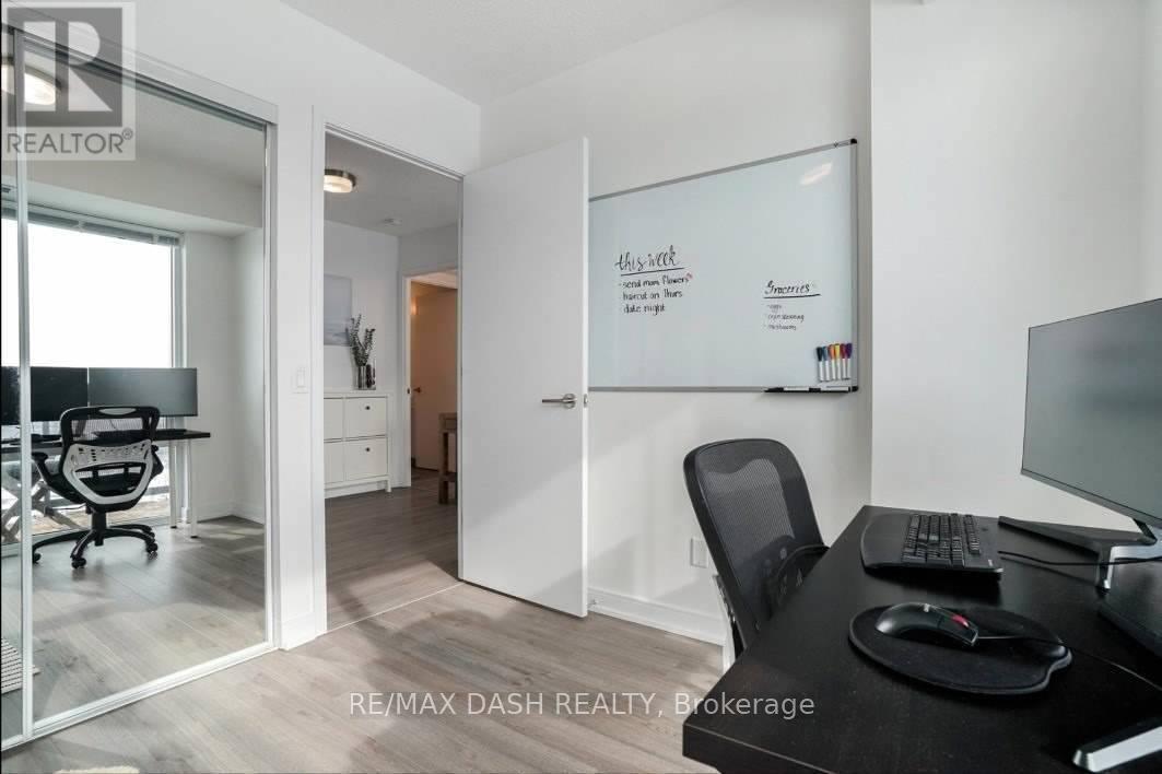 2207 - 20 Thomas Riley Road, Toronto, Ontario  M9B 1B3 - Photo 16 - W13753862