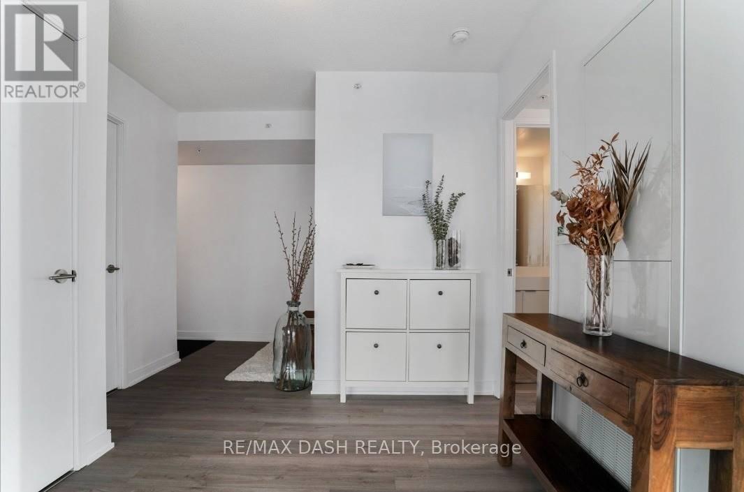 2207 - 20 Thomas Riley Road, Toronto, Ontario  M9B 1B3 - Photo 6 - W13753862