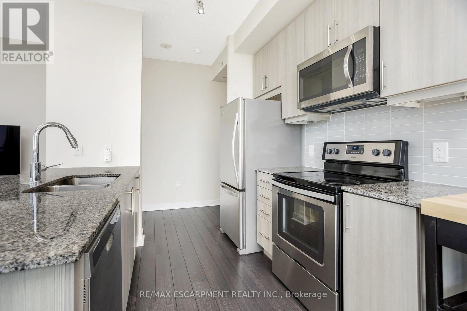 3304 - 3975 Grand Park Drive, Mississauga, Ontario  L5B 0K4 - Photo 12 - W13753888