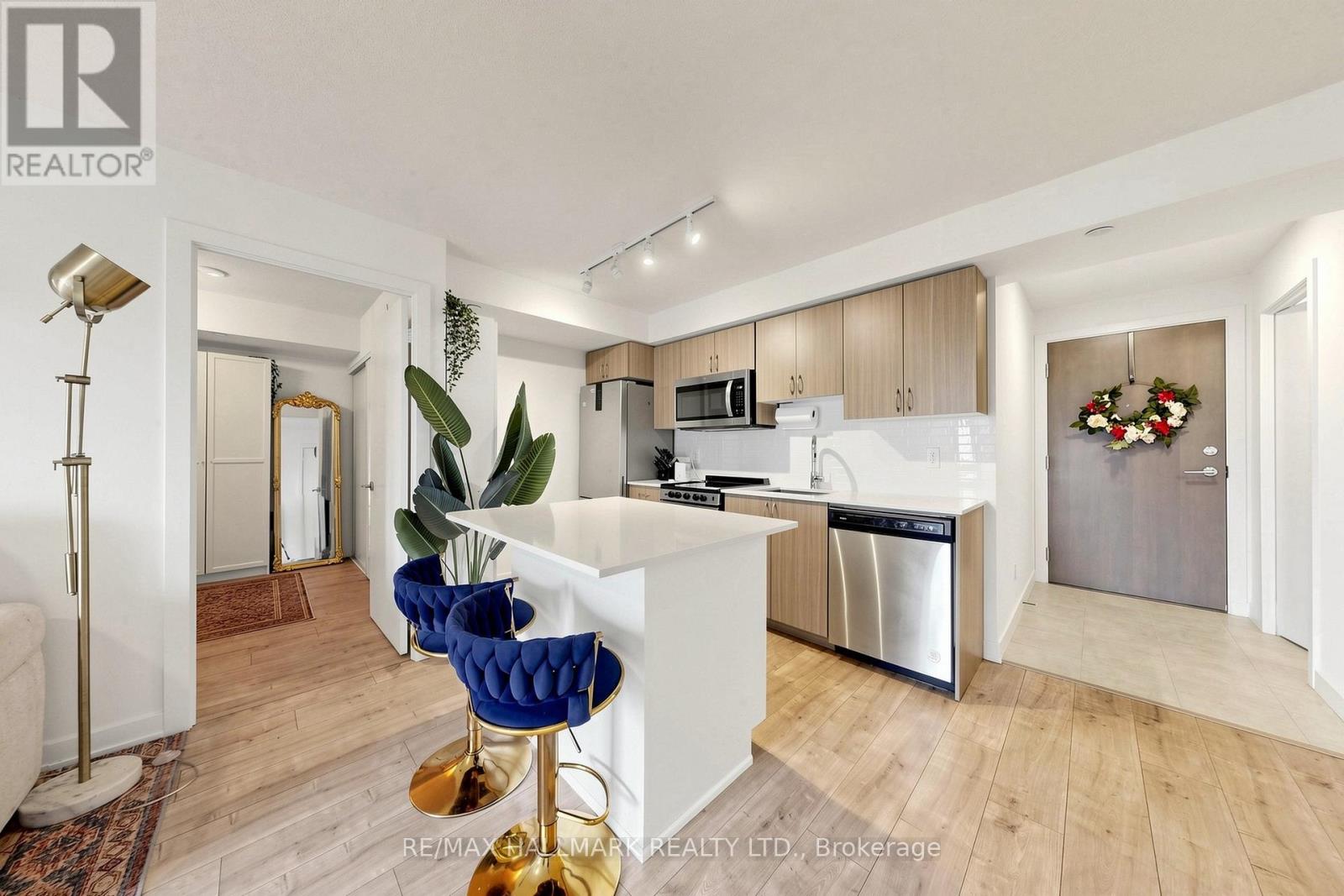 1207 - 10 Wilby Crescent, Toronto, Ontario  M9N 0B6 - Photo 7 - W13753912