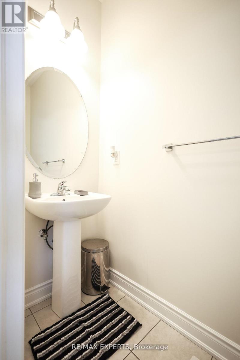 27 Hogan Manor Drive, Brampton, Ontario  L7A 4V3 - Photo 23 - W13753930