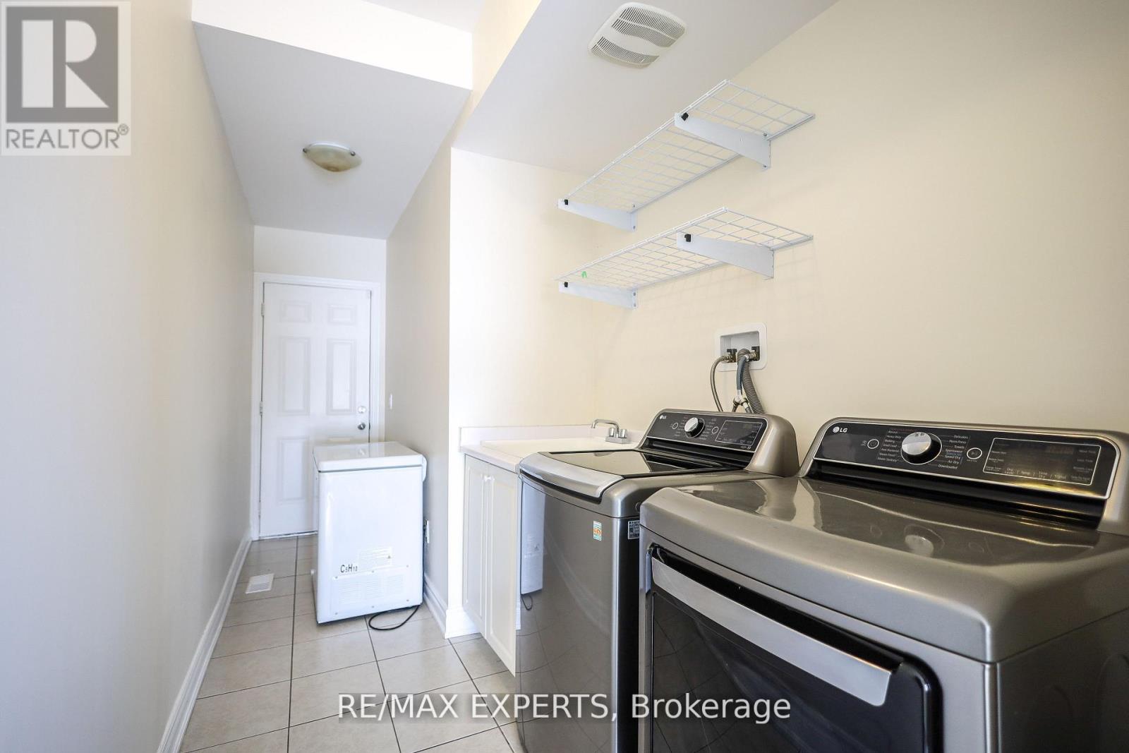 27 Hogan Manor Drive, Brampton, Ontario  L7A 4V3 - Photo 39 - W13753930