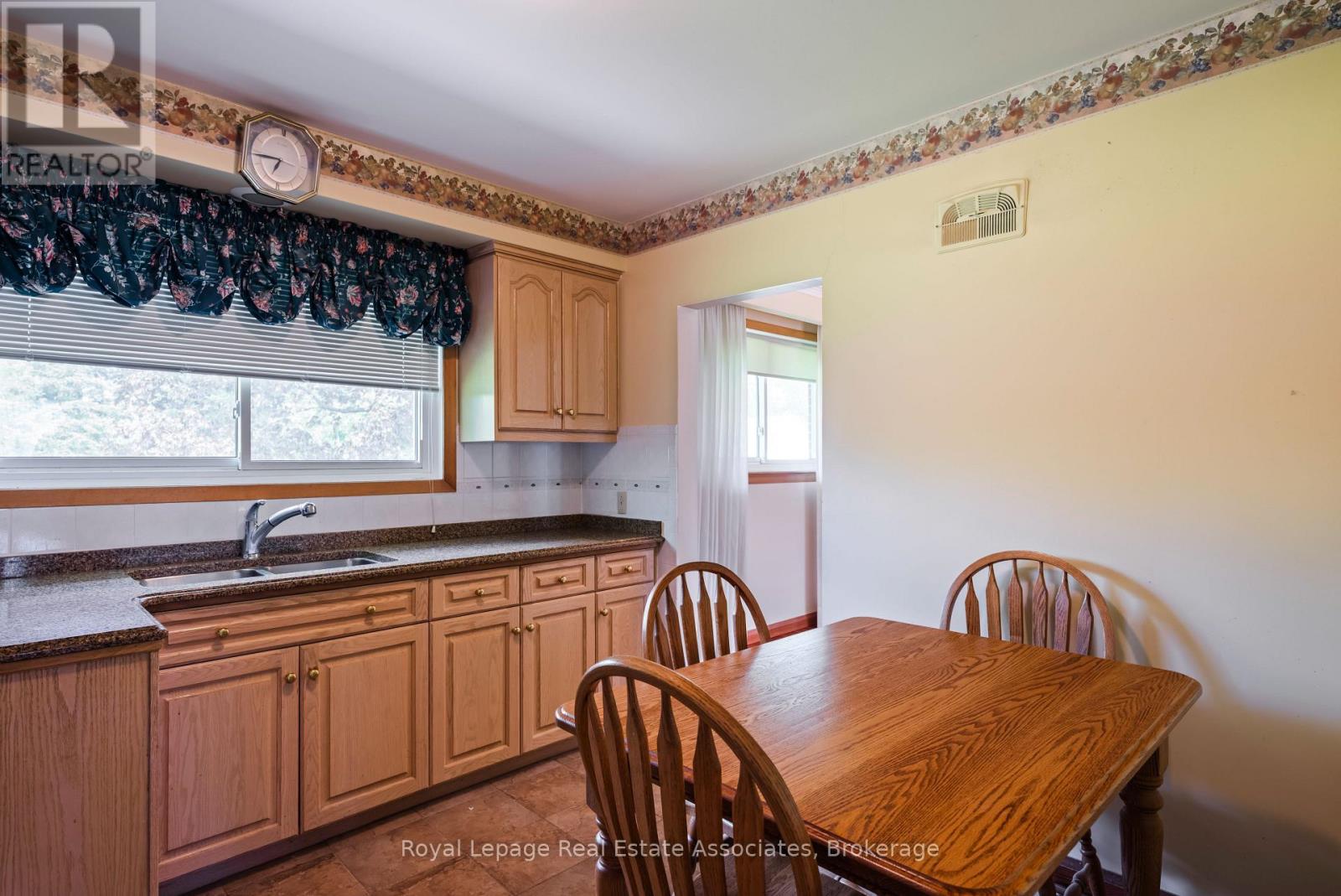 12851 9 Line, Halton Hills, Ontario  L7G 4S8 - Photo 14 - W13753982