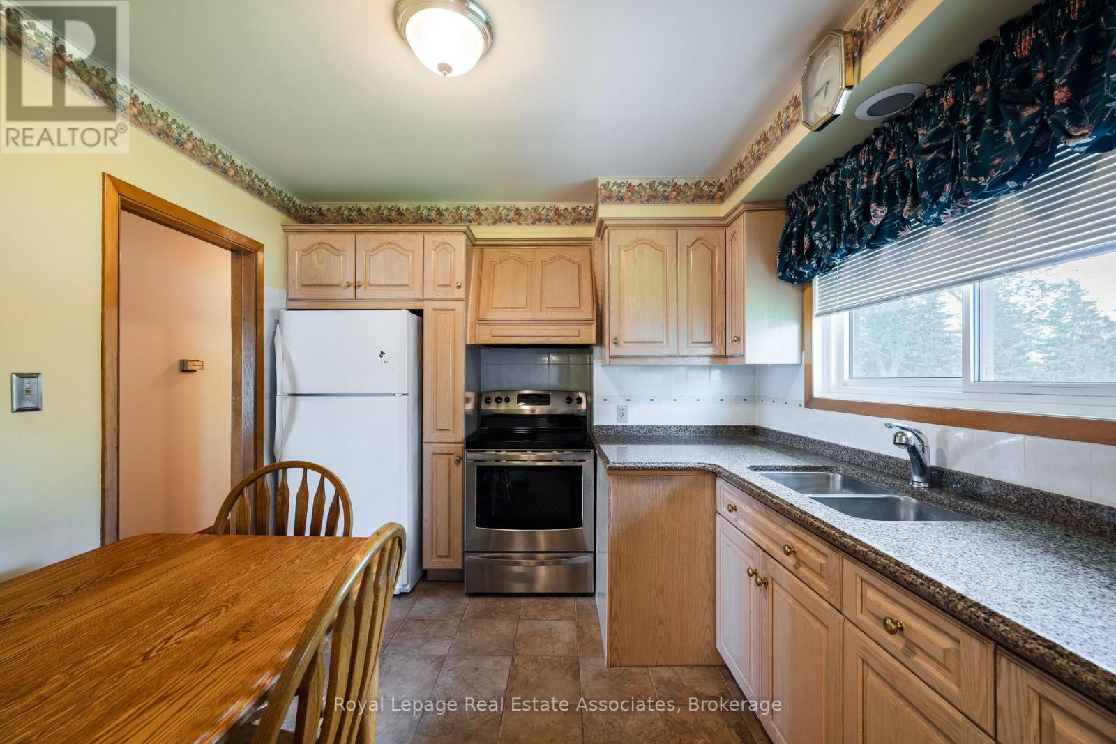 12851 9 Line, Halton Hills, Ontario  L7G 4S8 - Photo 16 - W13753982