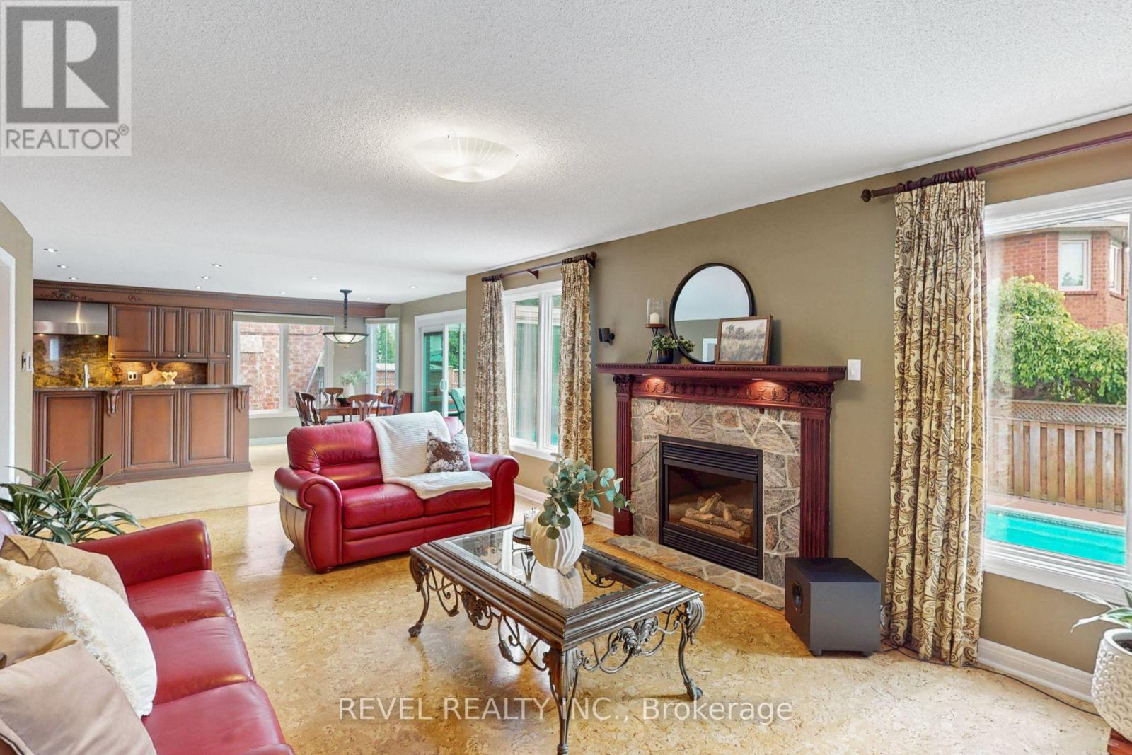 6872 Round Leaf Court, Mississauga, Ontario  L5N 6X6 - Photo 14 - W13753984