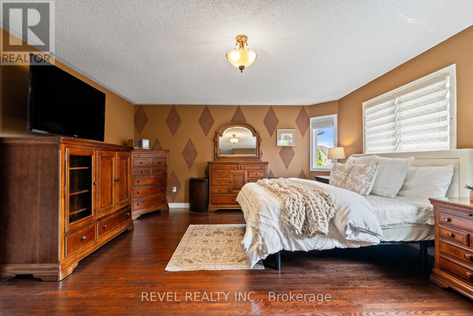 6872 Round Leaf Court, Mississauga, Ontario  L5N 6X6 - Photo 22 - W13753984