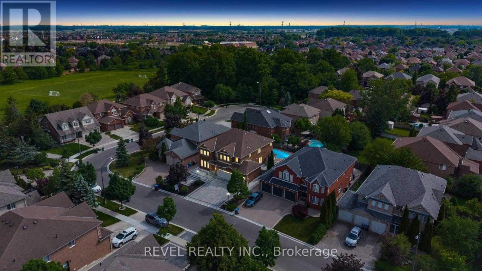 6872 Round Leaf Court, Mississauga, Ontario  L5N 6X6 - Photo 45 - W13753984