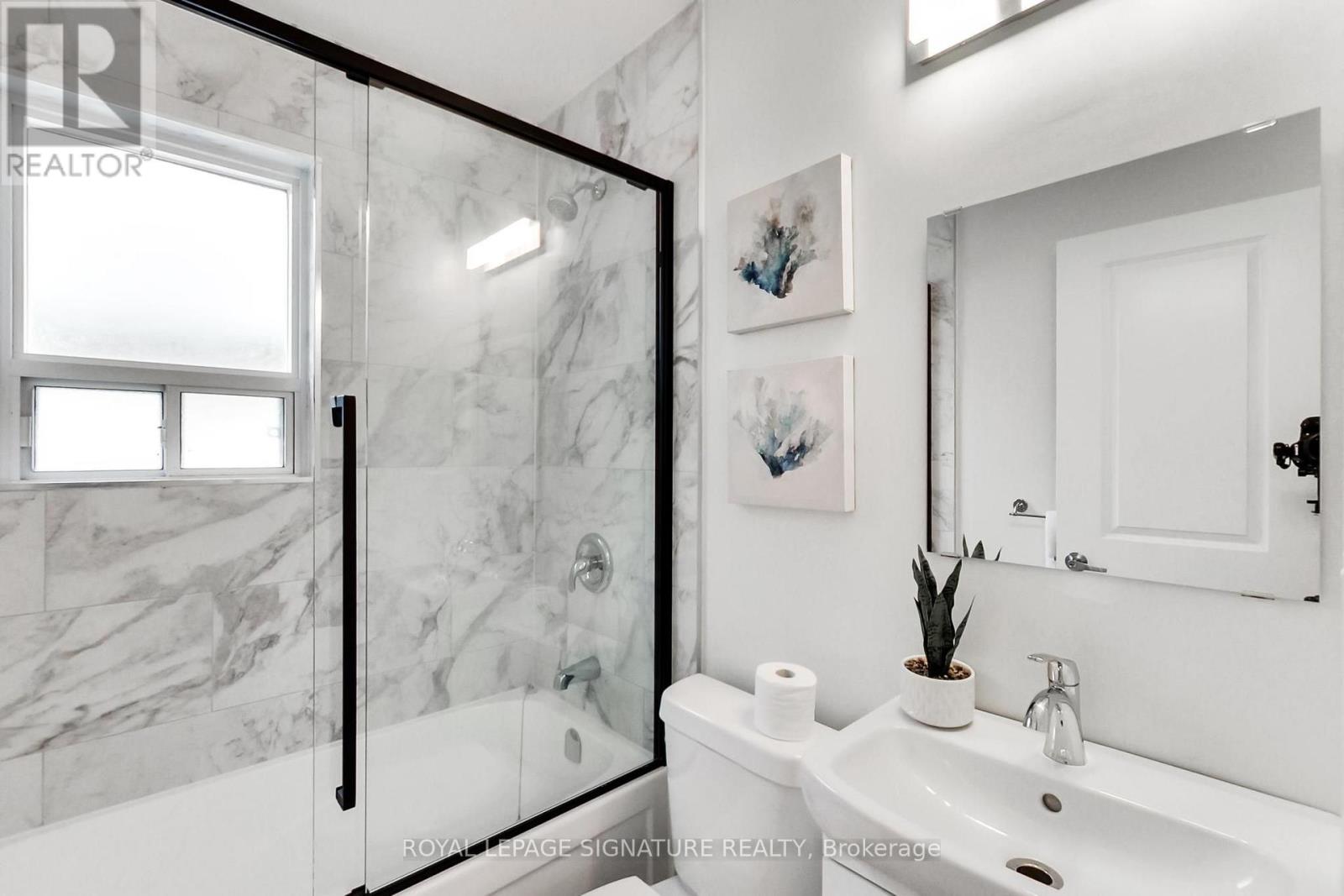 36 Criscoe Street, Toronto, Ontario  M6N 3Y9 - Photo 14 - W13754014