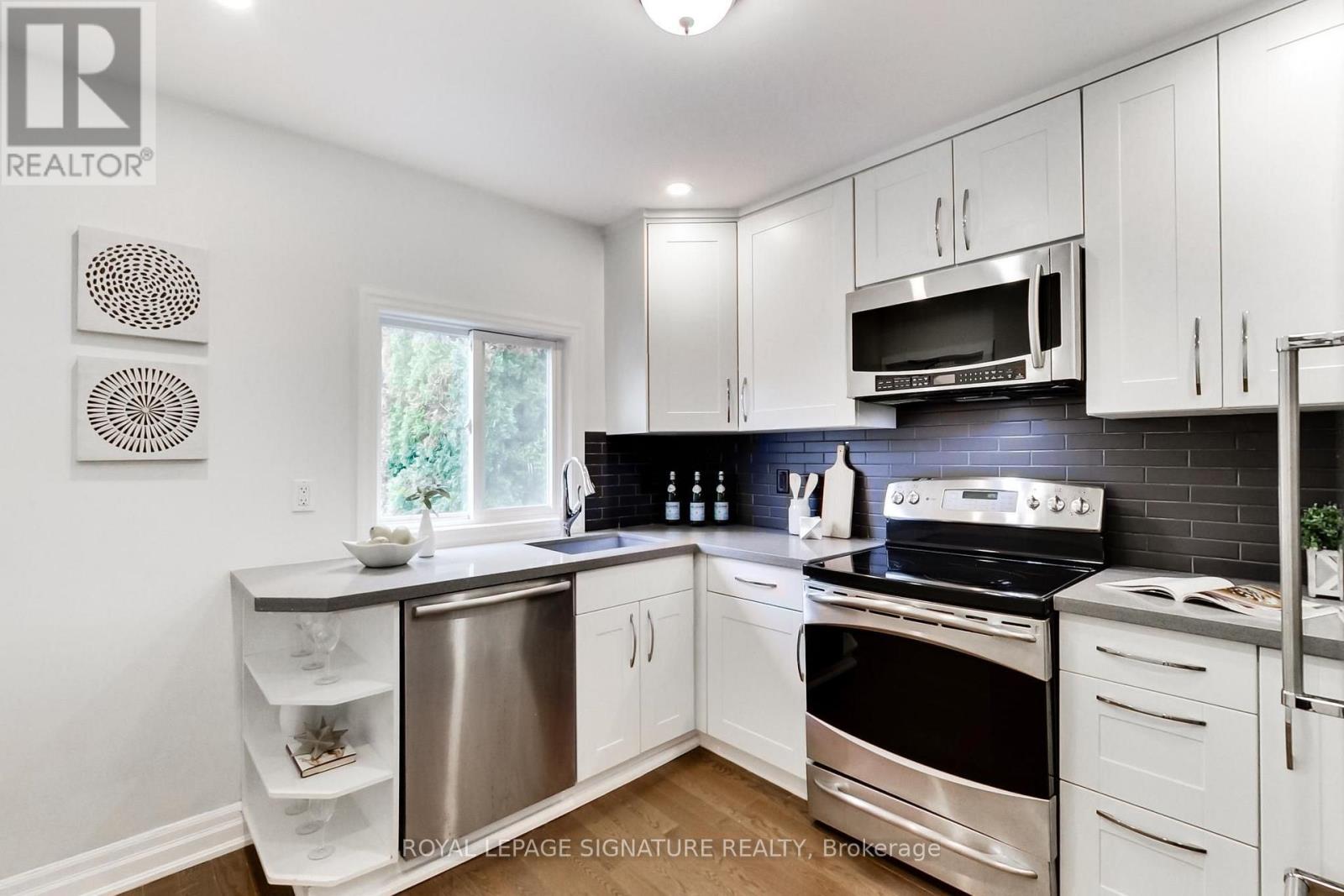 36 Criscoe Street, Toronto, Ontario  M6N 3Y9 - Photo 18 - W13754014