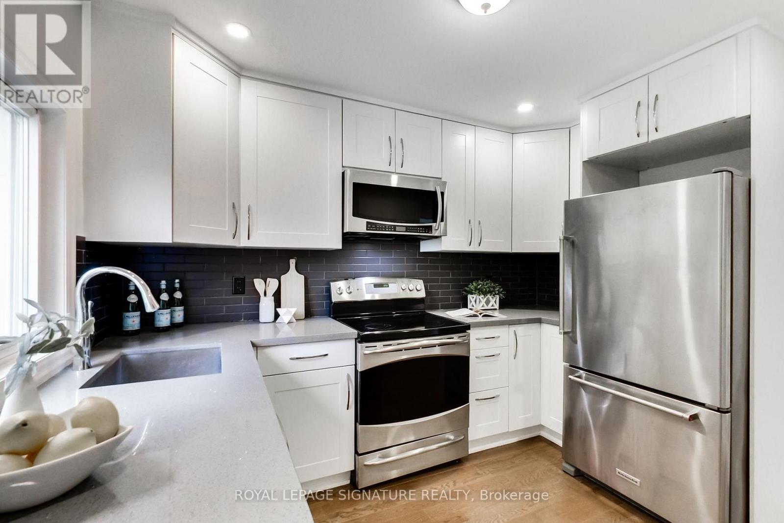 36 Criscoe Street, Toronto, Ontario  M6N 3Y9 - Photo 22 - W13754014