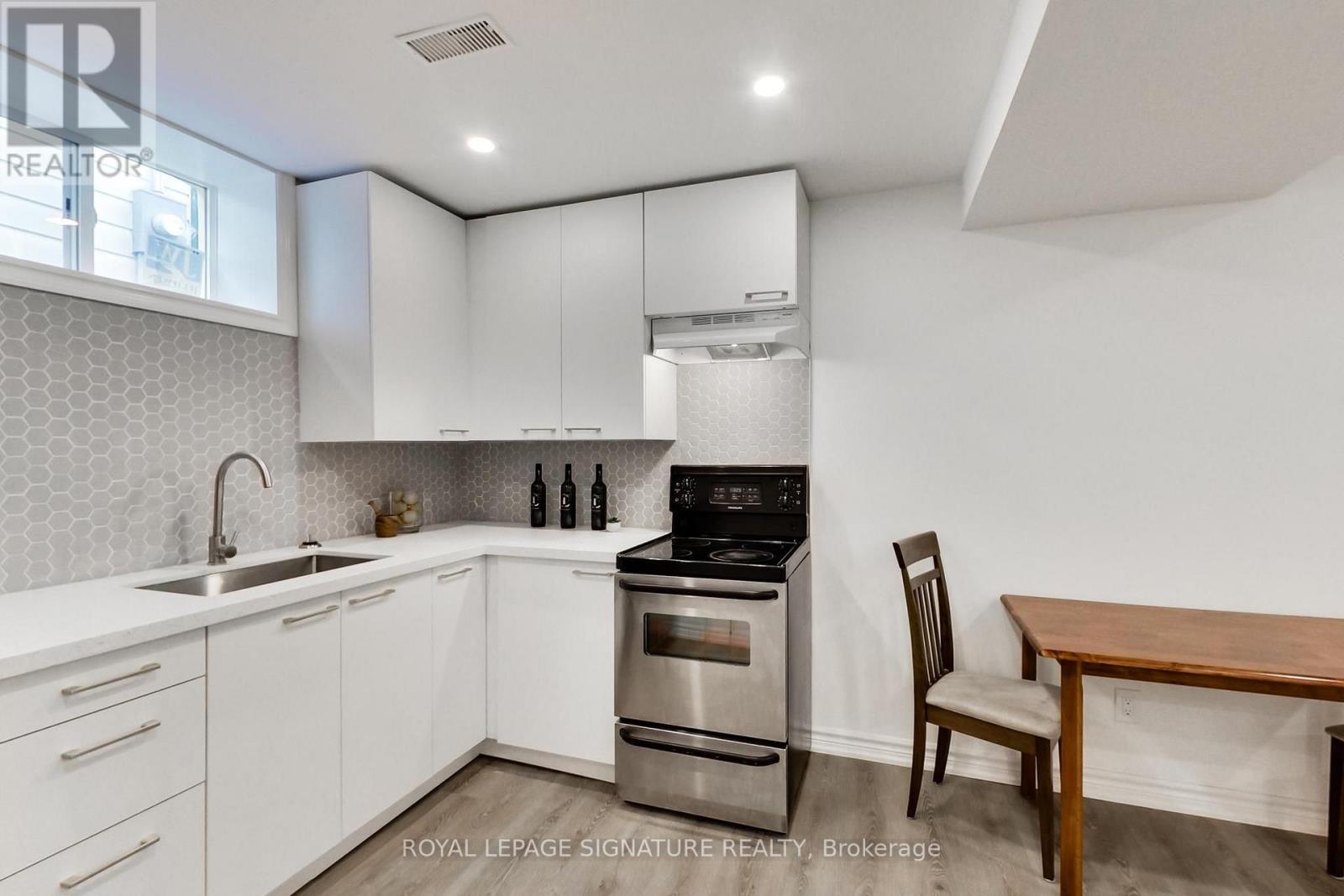 36 Criscoe Street, Toronto, Ontario  M6N 3Y9 - Photo 31 - W13754014