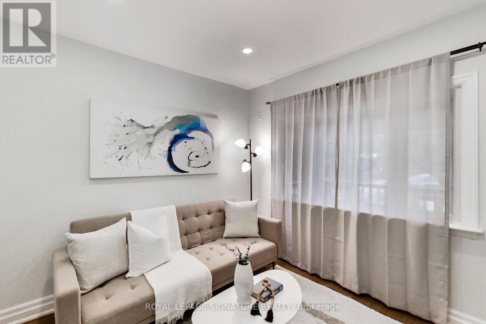 36 Criscoe Street, Toronto, Ontario  M6N 3Y9 - Photo 8 - W13754014