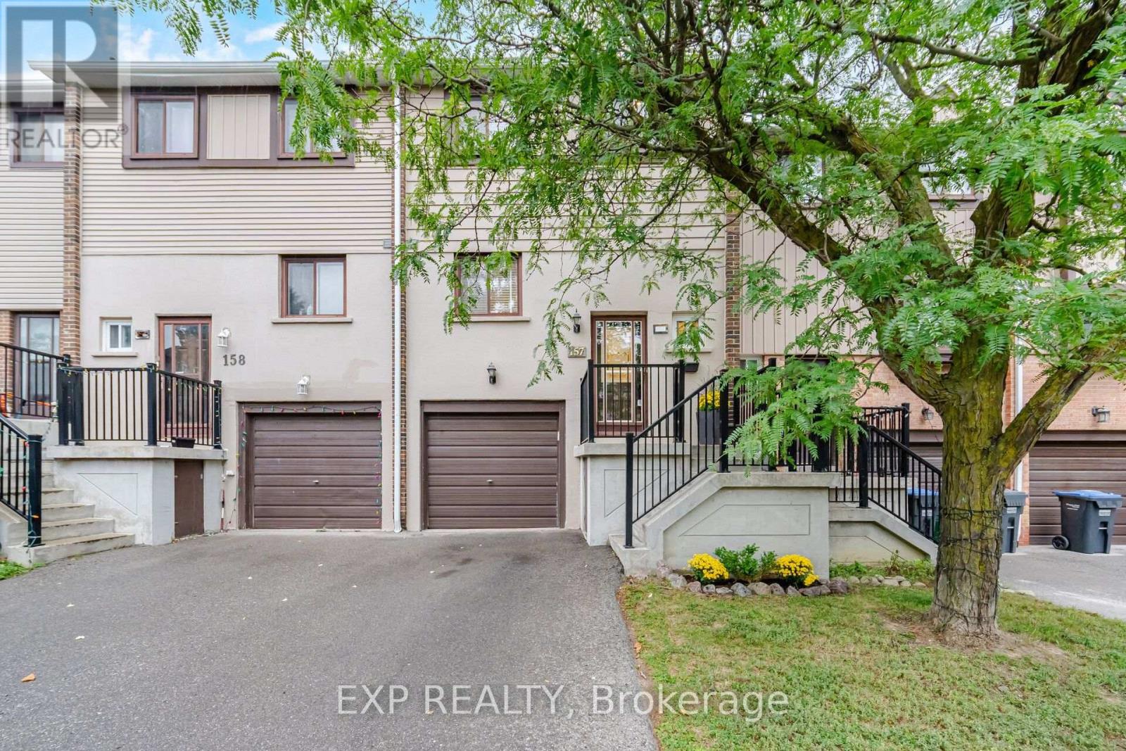 157 MOREGATE CRESCENT, Brampton, Ontario