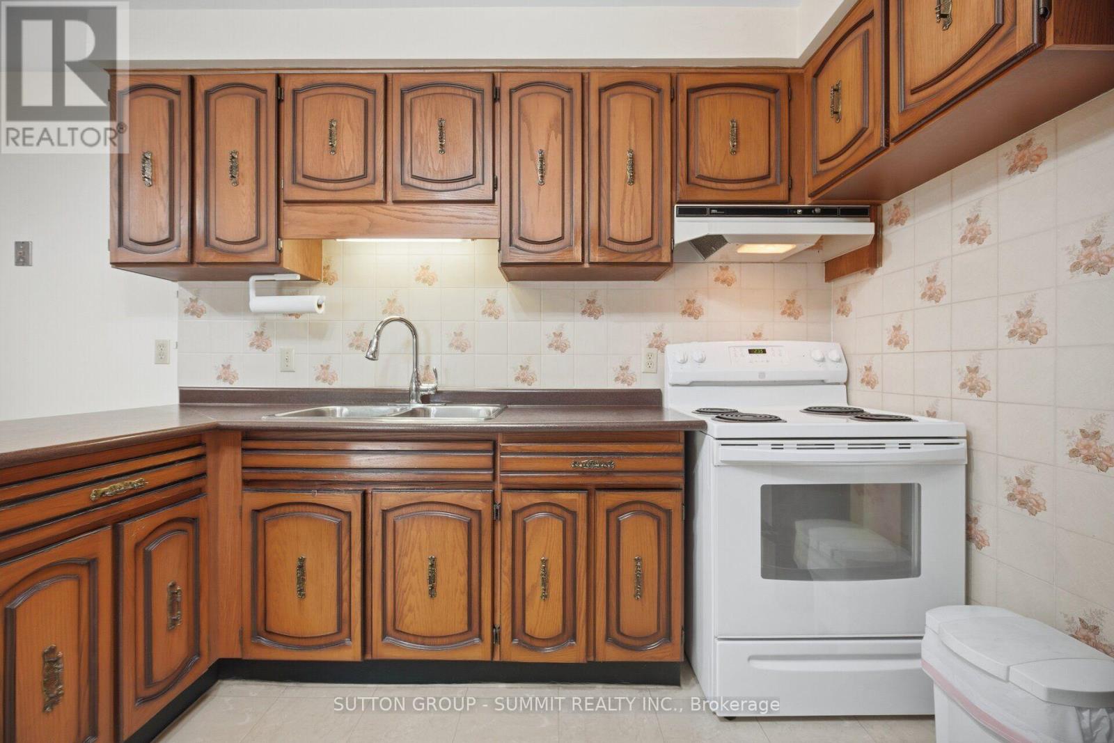 2222 Florian Road, Mississauga, Ontario  L5A 2M4 - Photo 12 - W13754072
